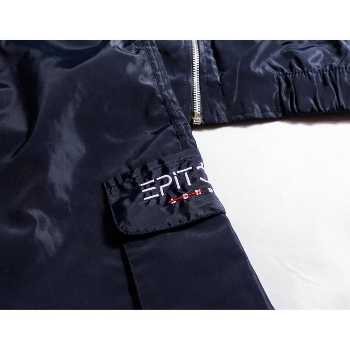 Full zip windbreaker set